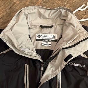 Columbia Men’s outer shell jacket